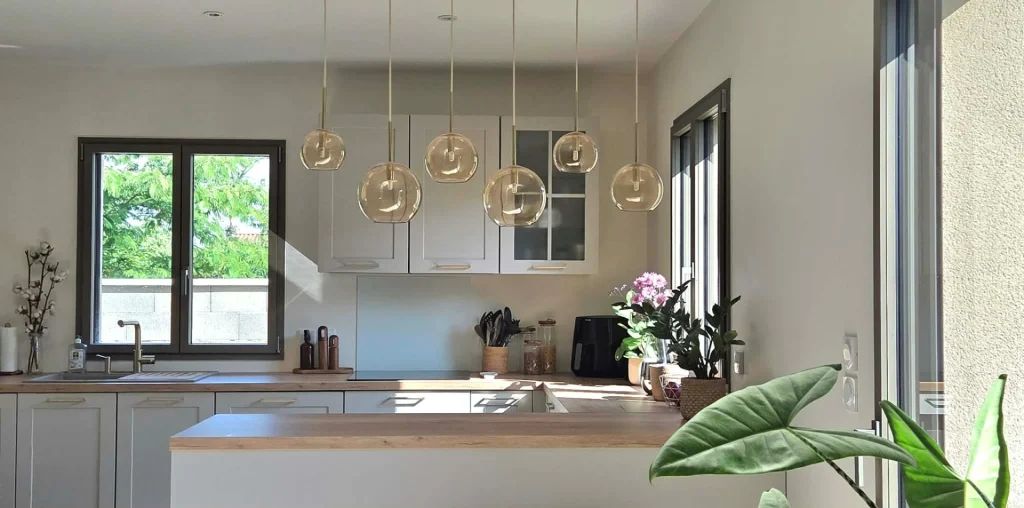 Maison moderne à Saint-André-de-Corcy — Marie-Alice & Romain