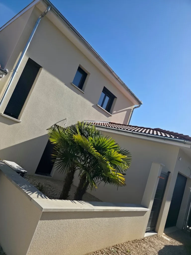 Maison traditionnelle moderne à Blyes — Marion & Anthony